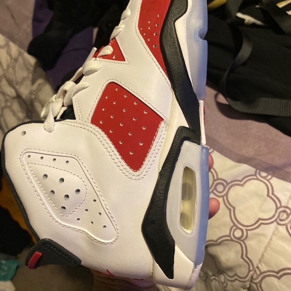 Carmines 6s - Picture 2 of 3